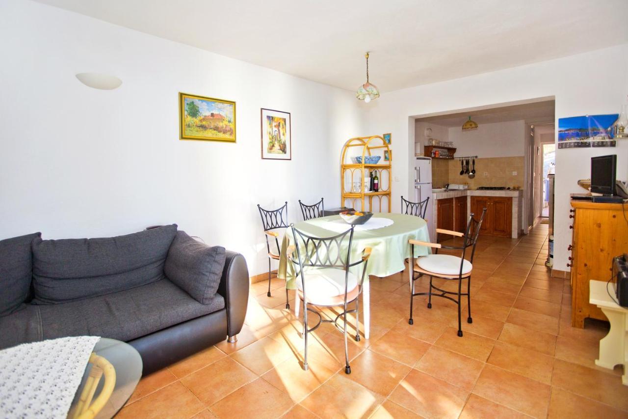 Seaside Secluded Apartments Cove Tvrdni Dolac, Hvar - 4008 Gdinj Luaran gambar