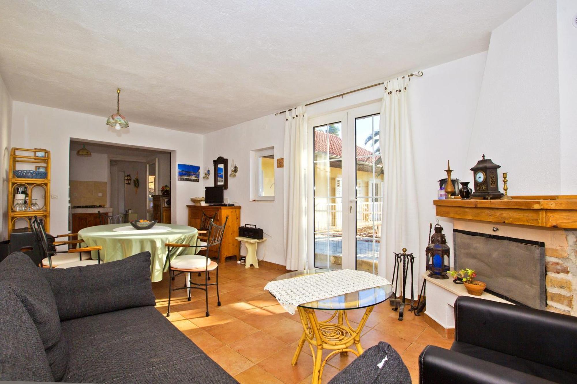 Seaside Secluded Apartments Cove Tvrdni Dolac, Hvar - 4008 Gdinj Bilik gambar